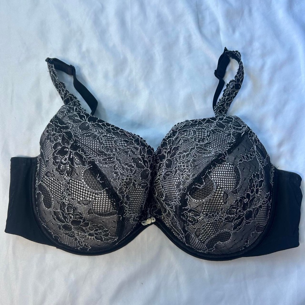Cacique Black and White Lace Bra Size 44D